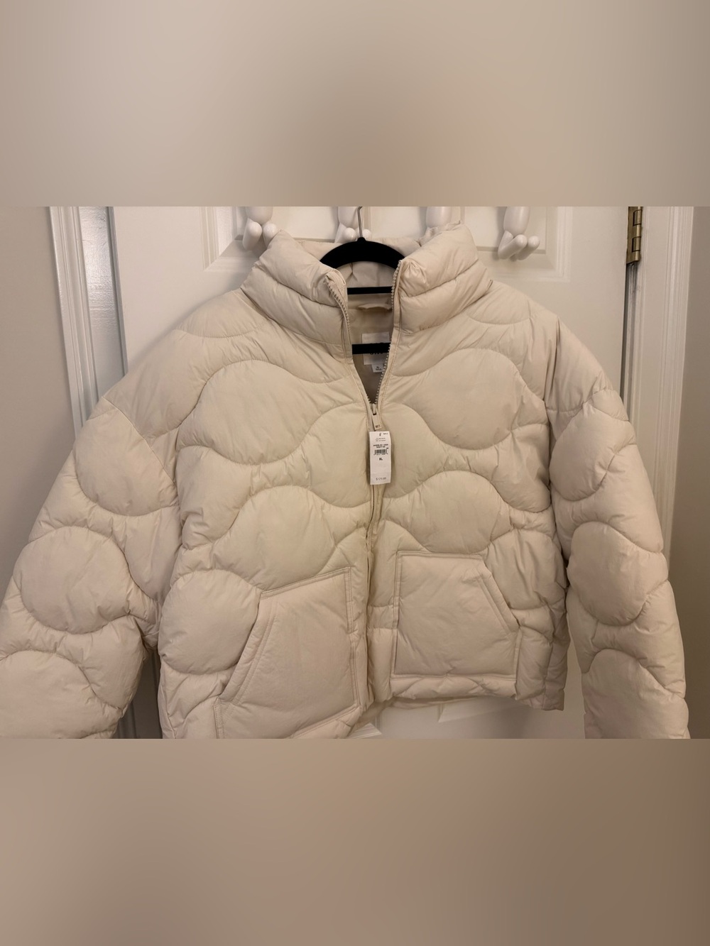 GAP Off-White Quilted Puffer Jacket
